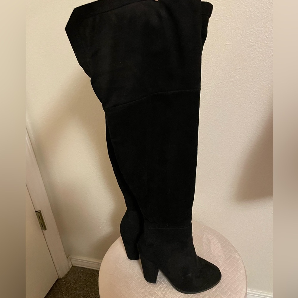 Size 6 1/2 Over the Knee Heeled Suede Boots